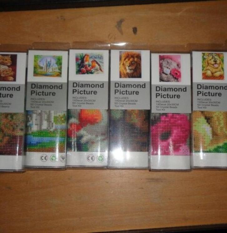 PARTIJ DIAMOND PAINTING 20X30CM ASSORTI, Diversen, Rommelmarktspullen, Nieuw, Ophalen of Verzenden