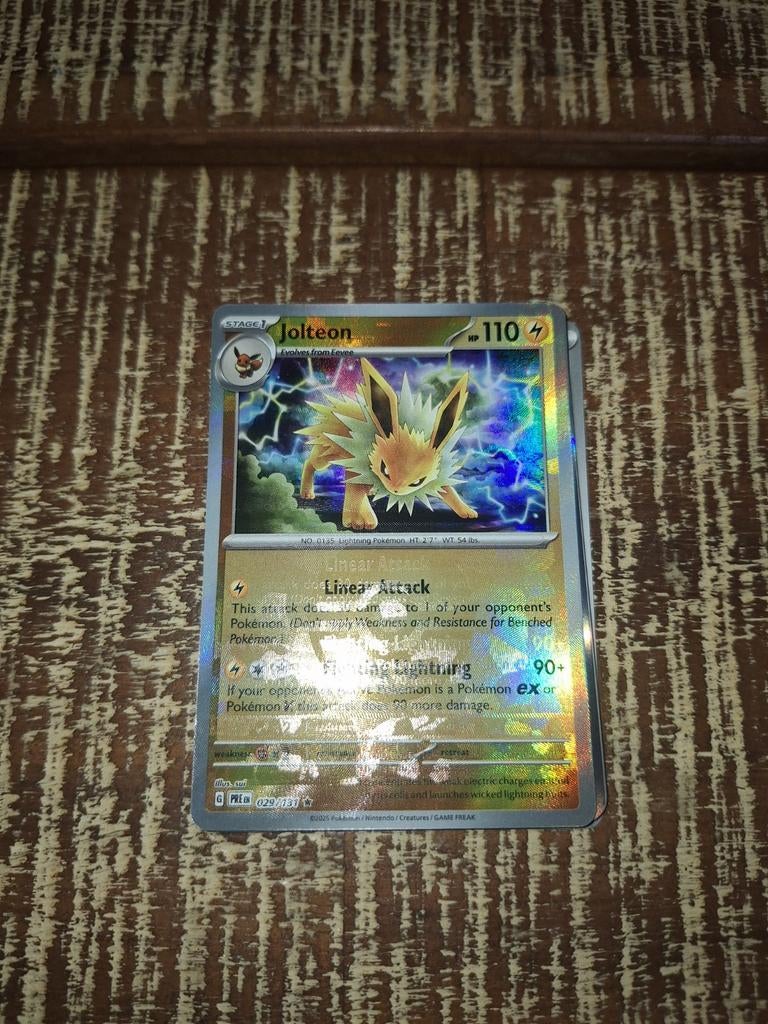 Jolteon pokeball prismatic evolutions missprint, Ophalen of Verzenden