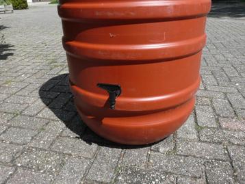 Besparen! Een REGENTON met gemonteerde KRAAN! beschikbaar voor biedingen