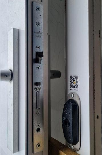 Ebloy el461 pc92 slot elektrisch deur solenoidslot kunststof beschikbaar voor biedingen