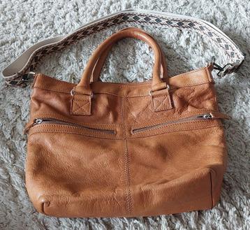 Leren tas van Cowboysbag met draagriem  beschikbaar voor biedingen