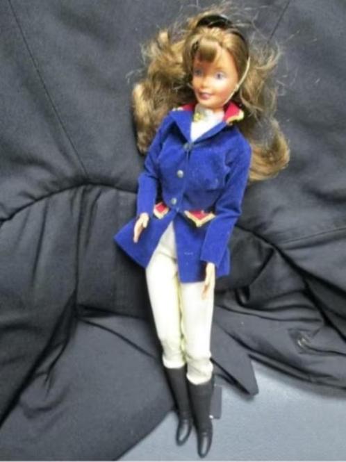 1997 BARBIE HORSE-RIDING in een SUPER MOOIE staat, Verzamelen, Poppen, Zo goed als nieuw, Fashion Doll, Verzenden