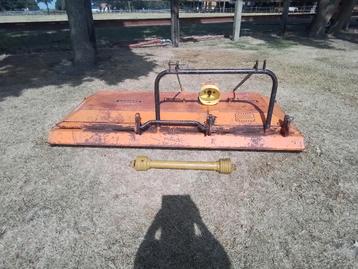 Te koop weidebloter merk perfect werkbreedte 2,75m  beschikbaar voor biedingen