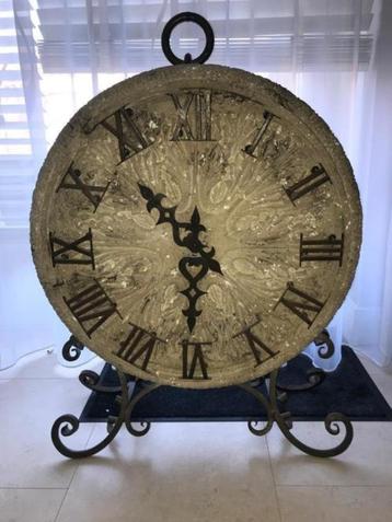 Exclusieve fossielstenen/natuurstenen staande klok beschikbaar voor biedingen