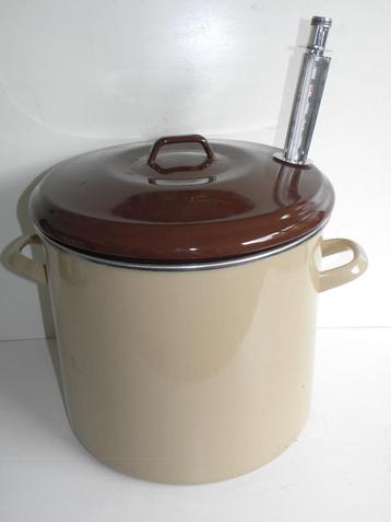 Nette weckketel/brouwketel met thermometer en rooster beschikbaar voor biedingen