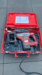 Te koop Milwaukee breekhamer, Doe-het-zelf en Verbouw, Gereedschap | Boormachines, Ophalen of Verzenden, Zo goed als nieuw, 600 watt of meer