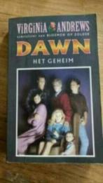 Bloemen op zolder en (Dawn) het geheim. Virginia Andrews, Boeken, Ophalen of Verzenden, Gelezen