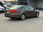 Volkswagen Jetta 1.2 TSI 77KW 2011 Bruin, Auto's, Volkswagen, Voorwielaandrijving, 4 cilinders, Bruin, Origineel Nederlands