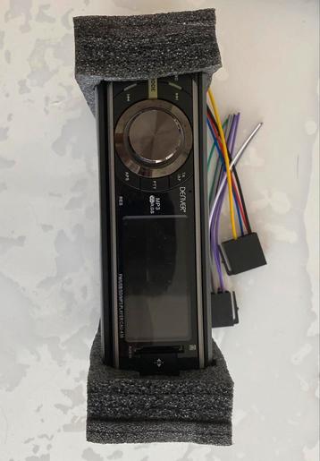 Auto radio beschikbaar voor biedingen