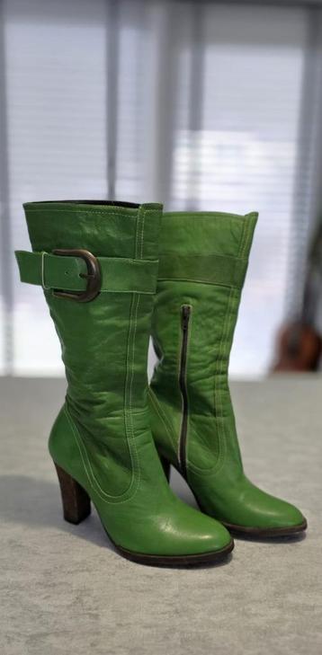 Funky green boots "Republic" beschikbaar voor biedingen