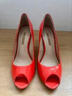 Lakleren pumps, goede staat, maat 41, Ophalen of Verzenden, Zo goed als nieuw, Oranje
