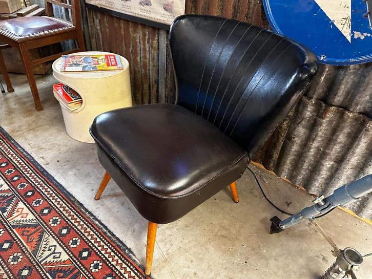 Cocktailstoeltje bruin - N3511, Huis en Inrichting, Fauteuils, Zo goed als nieuw, Minder dan 50 cm, 75 tot 100 cm, Ophalen of Verzenden