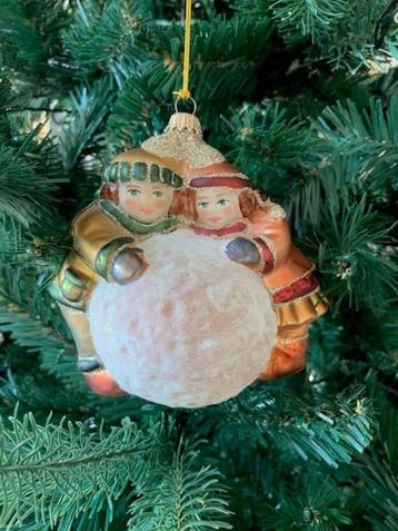 Kerstbal sneeuwbal beschikbaar voor biedingen