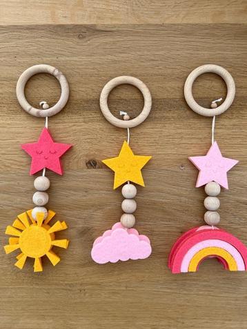 Handgemaakt hangers babygym meisje roze NIEUW beschikbaar voor biedingen