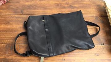 Willemijn van Dijk backpak Small,zwart leer,vrijwel nieuw beschikbaar voor biedingen