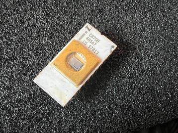 Vintage EEPROM Intel C8708 beschikbaar voor biedingen