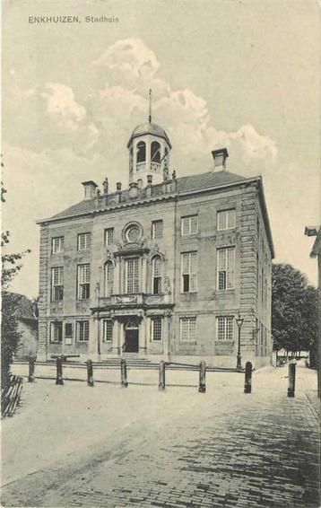 (380-255-011) Enkhuizen Stadhuis beschikbaar voor biedingen
