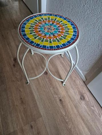 Bijzettafeltje planten tafeltje smeedijzer beschikbaar voor biedingen