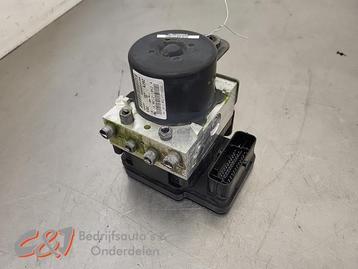 ABS Pomp van een Opel Combo beschikbaar voor biedingen