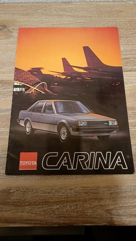 Folder Toyota Carina 1981 / 1983, Boeken, Auto's | Folders en Tijdschriften, Gelezen, Toyota, Ophalen of Verzenden