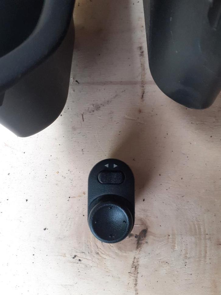 SCHAKELAAR SPIEGEL VERSTELLING - SUZUKI WAGON R+ - ORIGINEEL, Auto diversen, Overige Auto diversen, Verzenden