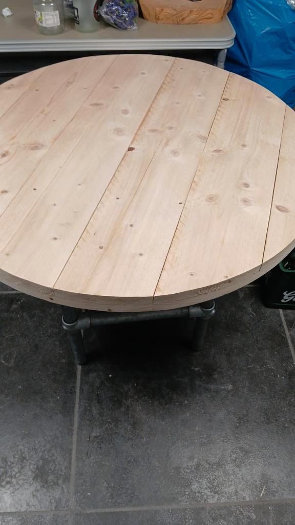 Houten tafel met metalen onderstel, Huis en Inrichting, Tafels | Eettafels, 50 tot 100 cm, 50 tot 100 cm, Rond, Ophalen
