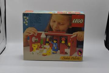 Lege doos Lego 230 Salon Colette  beschikbaar voor biedingen