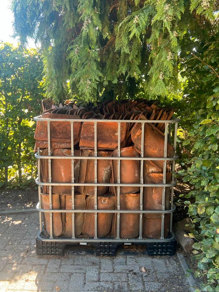 Oud Hollandse rode dakpannen in IBC Container, Doe-het-zelf en Verbouw, Dakpannen en Dakbedekking, Gebruikt, Dakpannen, Steen of Klei