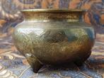 Mooie zware antieke Oosterse pot van bewerkt brons 10 cm., Ophalen of Verzenden