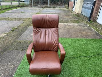 Sta-op stoel PROMINENT S-100 fauteuil bruin leer beschikbaar voor biedingen