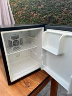 Mini Koelkast CR-40A - vrijstaand, Ophalen, Minder dan 75 liter, Zonder vriesvak, Gebruikt