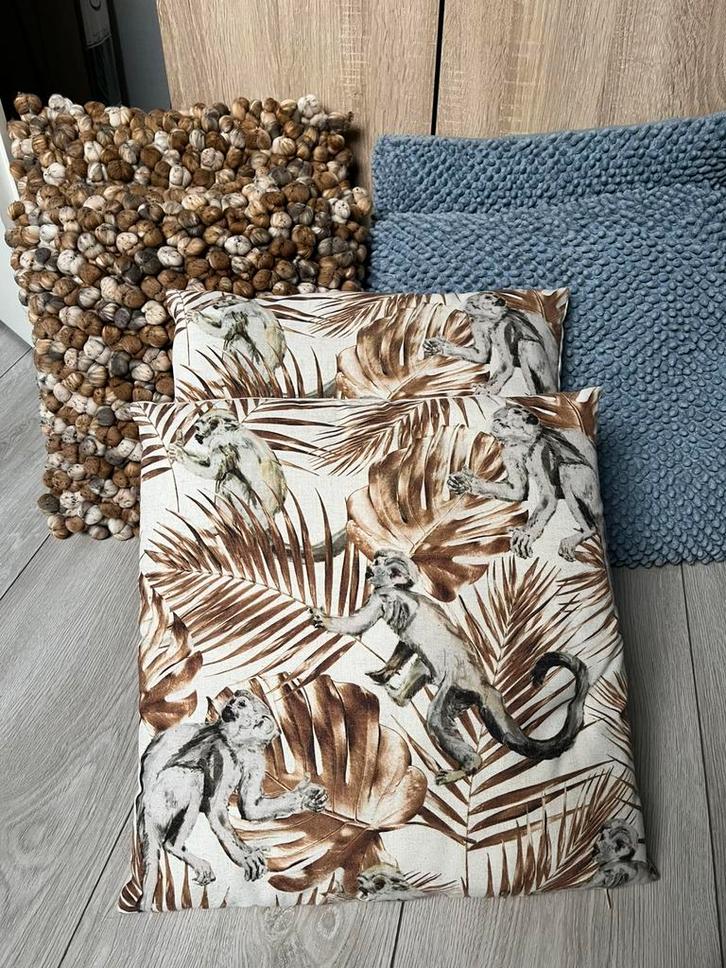 Sierkussens, Huis en Inrichting, Woonaccessoires | Kussens, Zo goed als nieuw, Blauw, Vierkant, Ophalen