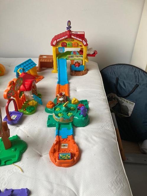 V-tech zoef zoef dieren boerderij, hondenhok en wegdelen, Kinderen en Baby's, Speelgoed | Vtech, Zo goed als nieuw, 6 maanden tot 2 jaar