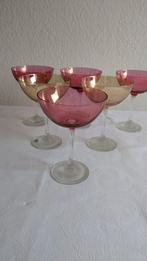 Gekleurde Franse Retro Vintage glazen coupes op voet, Verzamelen, Glas en Borrelglaasjes, Ophalen of Verzenden, Zo goed als nieuw