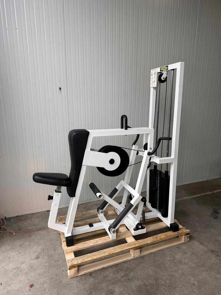 Technogym Row/ Seated row/ rowing machine/ rower, Sport en Fitness, Fitnessmaterialen, Gebruikt, Overige typen, Ophalen