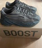 Yeezy Boost 700 Adidas maat 42 2/3 US9 als nieuw in doos, Ophalen of Verzenden, Zo goed als nieuw