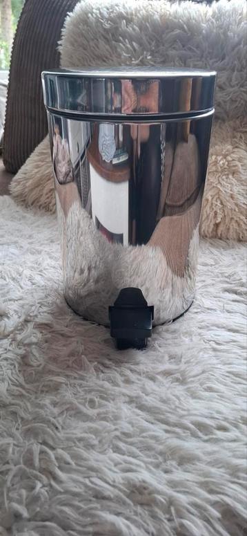 Brabantia prullenbak 3 liter zilverkleurig beschikbaar voor biedingen