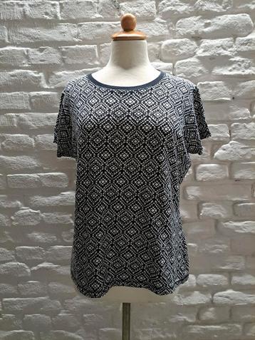 T-shirt atmosphere maat 42 beschikbaar voor biedingen