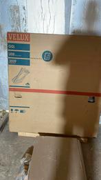 Velux dakraam 134x140, Ophalen, Velux, 80 tot 120 cm, Nieuw