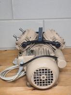 KNF Neuberger VDE 0530 Dubbele Pistonpomp, Doe-het-zelf en Verbouw, Compressors, 100 liter of meer, Ophalen of Verzenden, Zo goed als nieuw