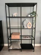 Prachtige scandinavische vitrinekast - in hele goede staat, Huis en Inrichting, Kasten | Vitrinekasten, Ophalen, Met plank(en)