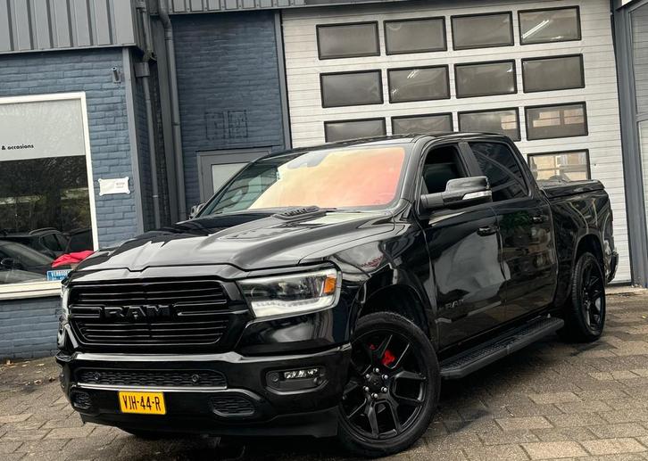 Dodge Ram 1500 5.7 V8 4x4 Crew Cab Longhorn | Pano | 360 Cam, Auto's, Dodge, Te koop, RAM 1500, 360° camera, 4x4, ABS, Achteruitrijcamera