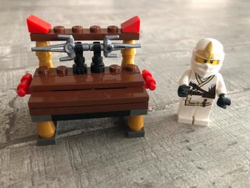 30086 LEGO Ninjago Hidden Sword beschikbaar voor biedingen