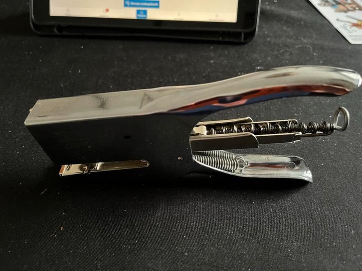 Rapid Cassic 1 nietmachine, Diversen, Bureau-accessoires, Gebruikt, Ophalen of Verzenden