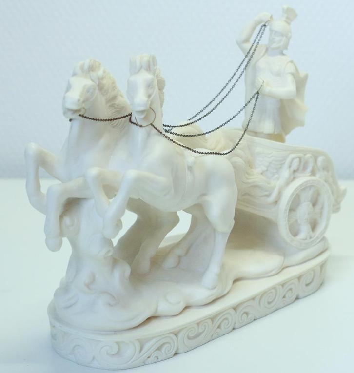 Strijdwagen Romeinen marmeren beeld, Antiek en Kunst, Kunst | Beelden en Houtsnijwerken, Ophalen