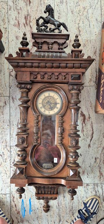 Antieke Kienle Keyhole wand klok / wandklok beschikbaar voor biedingen