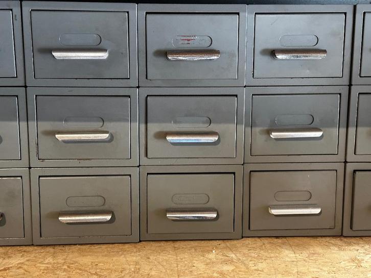 Metalen ledenblokjes - opslag - 20 stuks - N3332, Huis en Inrichting, Woonaccessoires | Kisten, Minder dan 50 cm, Minder dan 50 cm