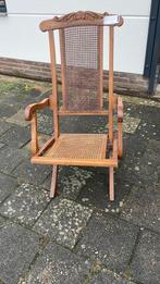 Antiek  houten klapstoel met rotan zitting, Antiek en Kunst, Antiek | Meubels | Stoelen en Banken, Ophalen