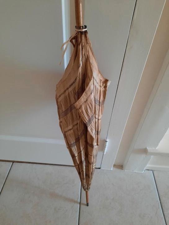 Oud Frans Parasolletje., Antiek en Kunst, Curiosa en Brocante, Ophalen of Verzenden