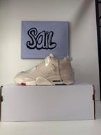 Jordan 4 Retro Blank Canvas 41, Ophalen of Verzenden, Zo goed als nieuw, Zwart